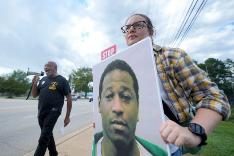 South Carolina restarts executions after 13 years (360taazanews.com)