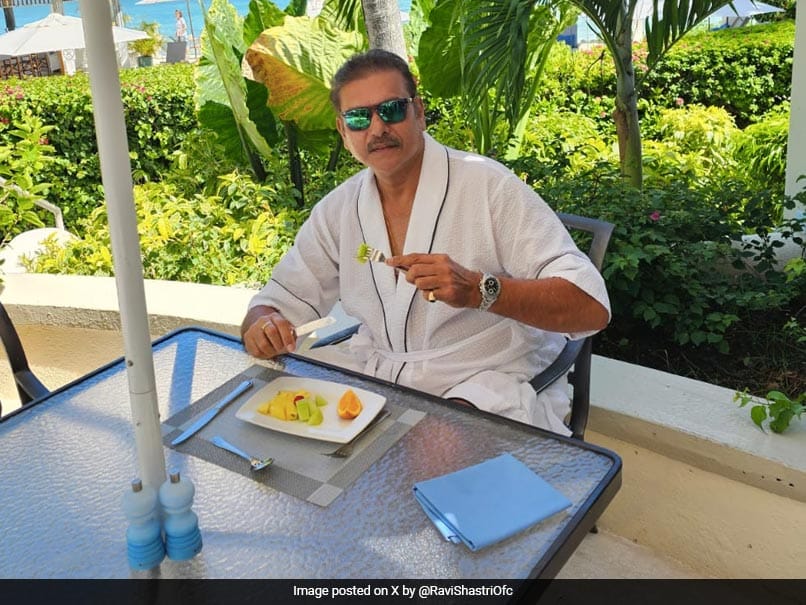 Ravi Shastri Posts Wholesome Picture With ‘Heartbeat Of Indian Cricket Team’. It’s Not Virat Kohli Or Rohit Sharma