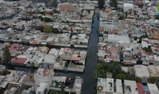 Residents of Mexico City suburb are anxious after dwelling over a month in black sewage water