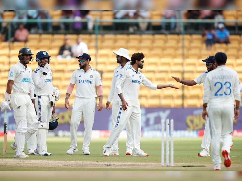 India vs New Zealand LIVE Score, 1st Test, Day 3: India Bowlers Look Clueless As 7-Down NZ Gain Momentum