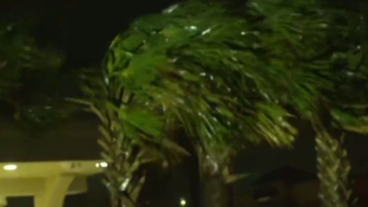 Daytona Beach sees 70 mph wind gusts