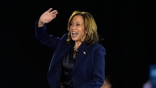 US Election 2024 News LIVE Today October 18, 2024: Harris focusses on ‘blue wall’ states in marketing campaign remaining weeks with fears of 2016 repeat on the rise