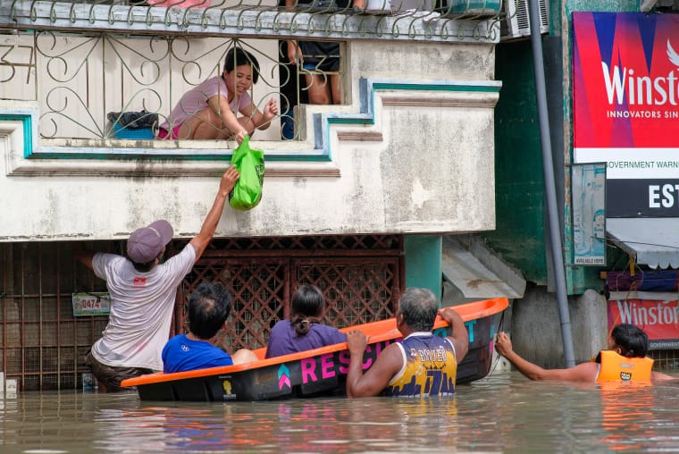 At least 126 useless and lacking in huge flooding and landslides in Philippines