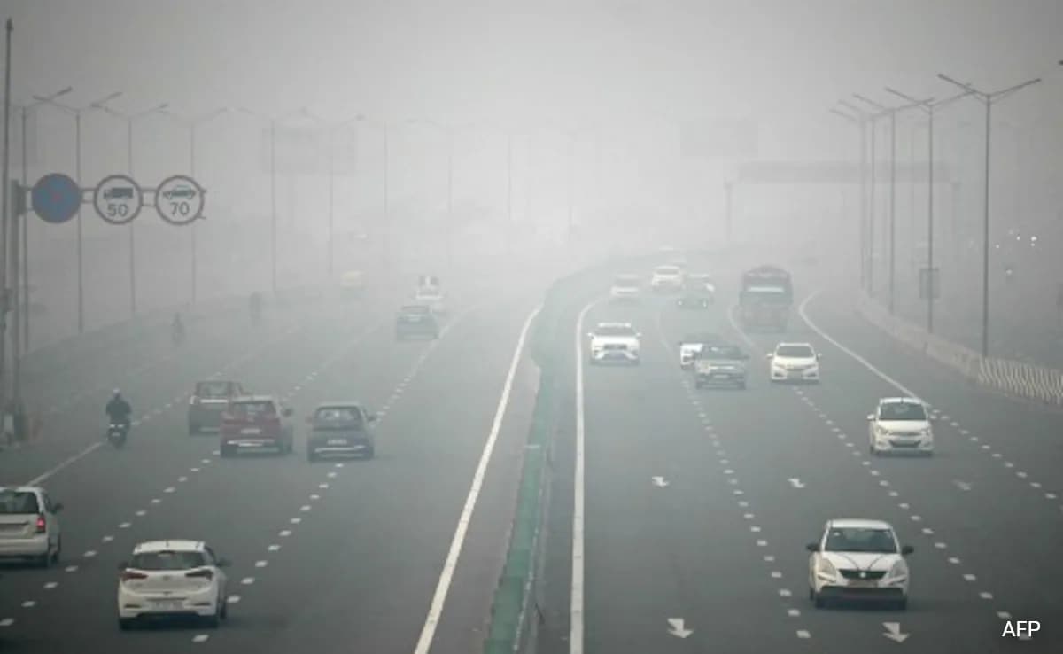 Top Court Rebukes Punjab, Haryana Over Delhi Air Pollution