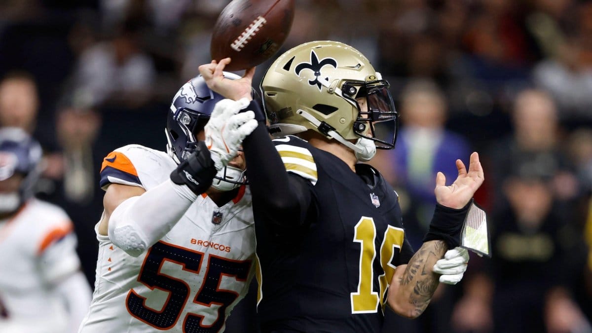 Denver Broncos 33, New Orleans Saints 10