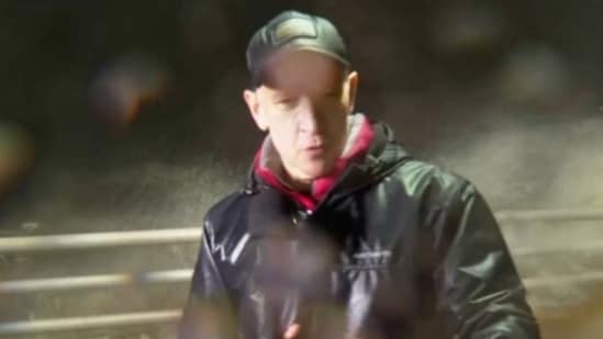 ‘Wow, that’s intense’: Netizens react as Anderson Cooper will get whacked by flying particles whereas protecting Hurricane Milton