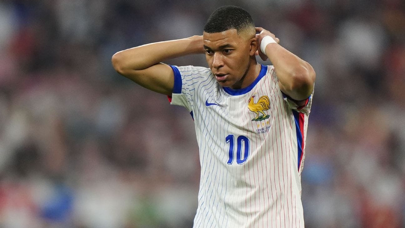 Didier Deschamps shocked by Kylian Mbappe begins towards Villarreal