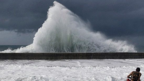 Milton replace: hurricane ‘sucking’ water, a number of killed, over 1 million energy outages |10-points