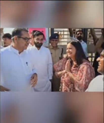 Tina Dabi Seen Greeting BJP Leader “5 Times In 7 Seconds” In Viral Video