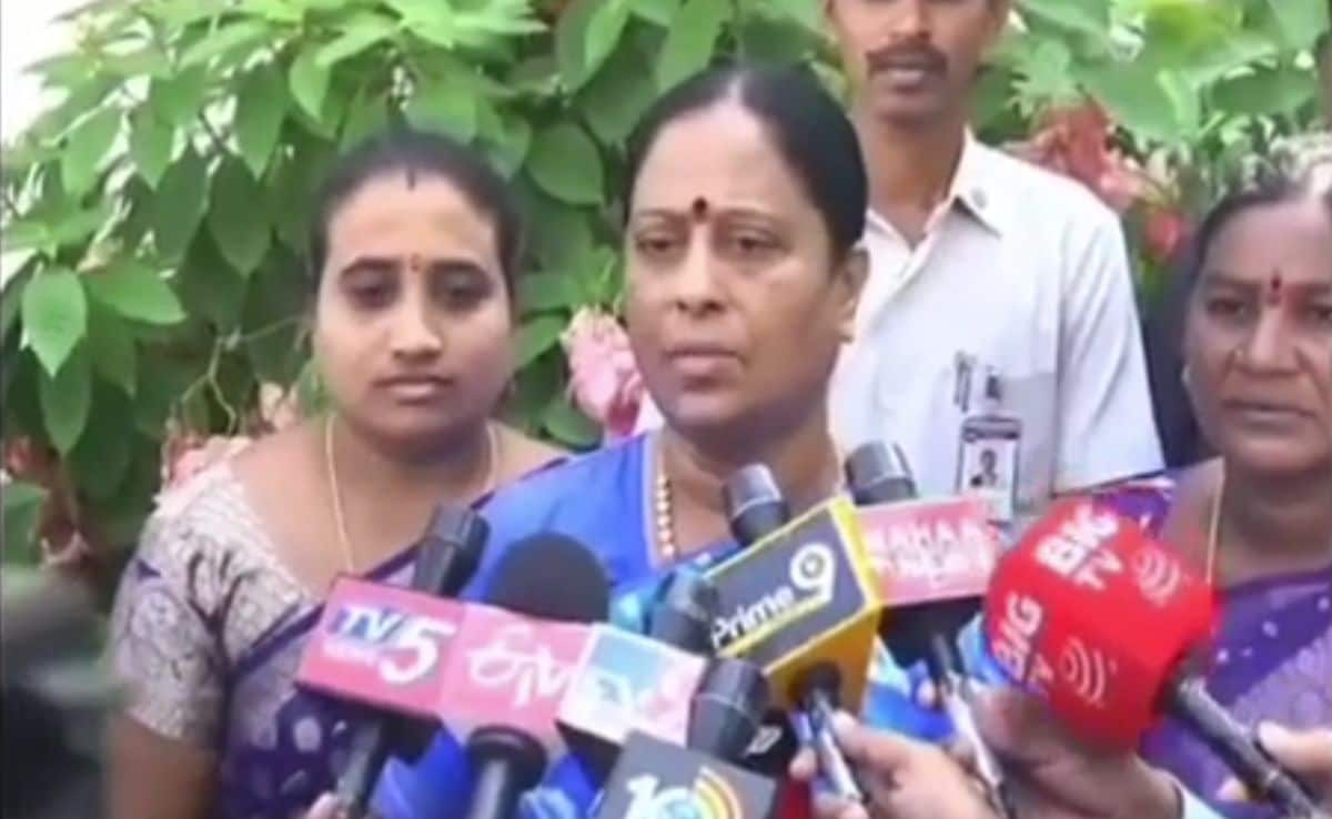 Telangana Minister Konda Surekha Apologises For Naga-Samantha Remarks, But…