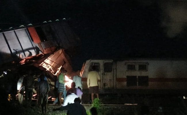 2 Trains Collide In Tamil Nadu, 12 Coaches Derailed, Passengers Injured