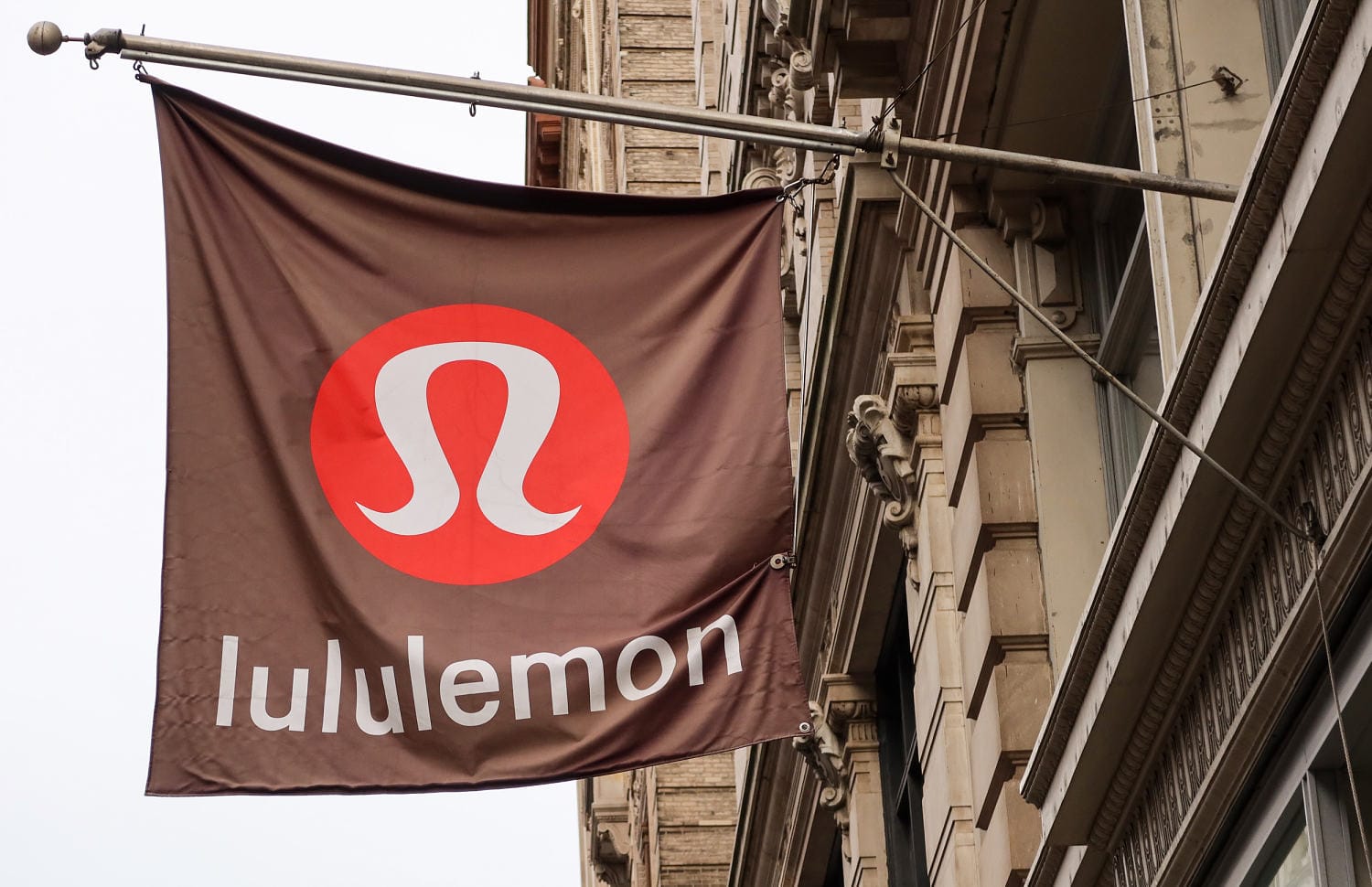 Couple accused of stealing almost million price of Lululemon merchandise throughout the nation