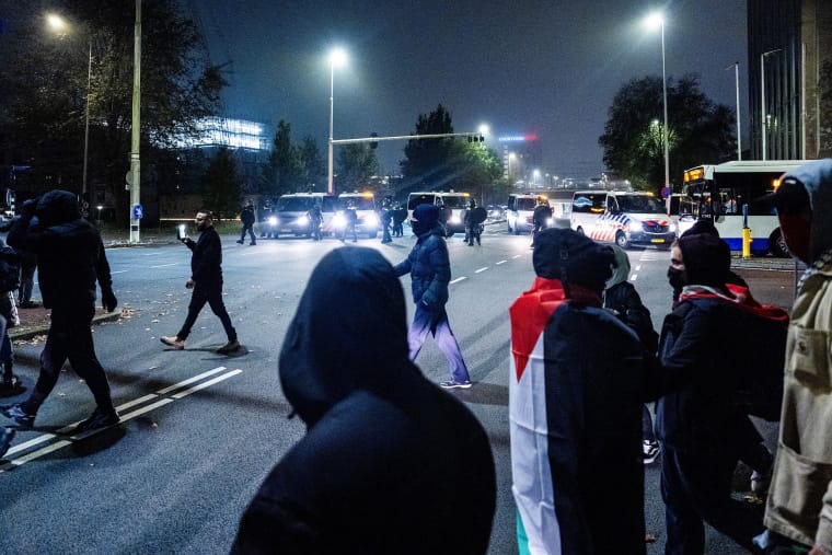 Israeli soccer followers attacked in Amsterdam, authorities say