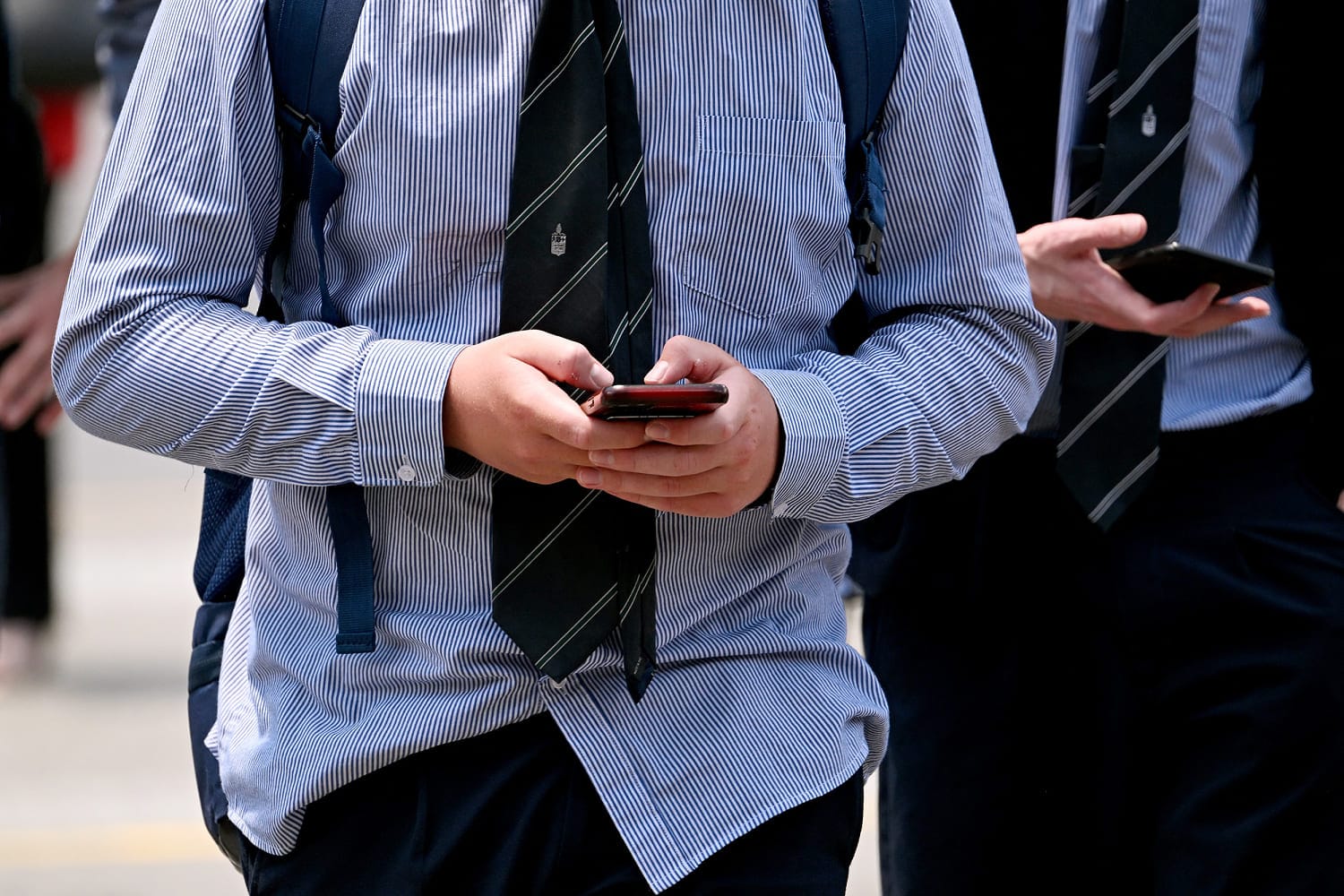 Australia nears social media ban for youngsters beneath 16 after heated debate