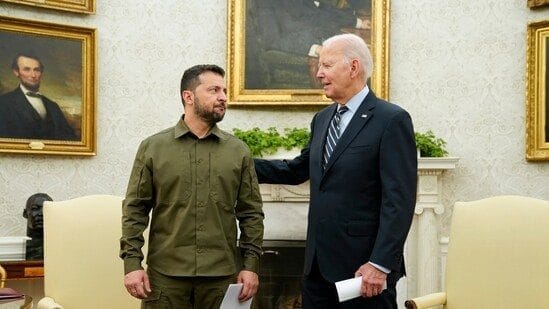 US urges Ukraine to decrease preventing age to 18 to bolster ranks, official says