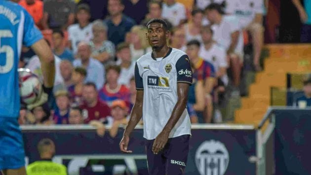 Valencia prepared to pay attention to supply from AC Milan for star defender