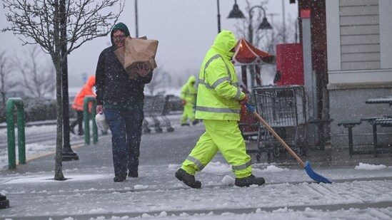 Thanksgiving week rings in potential winter storm forecasts throughout US as some states get well from earlier disasters