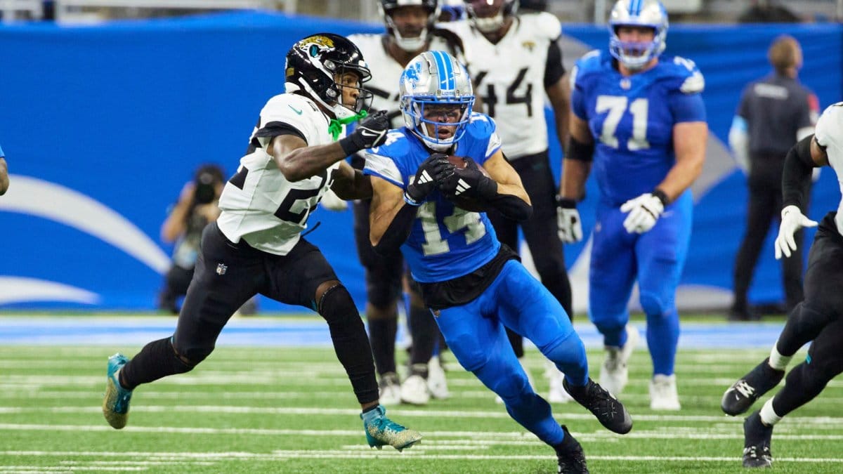 NFL divisional spherical positional fantasy soccer rankings