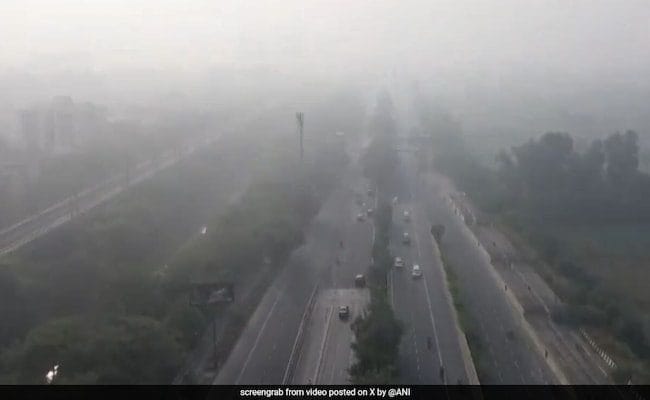 Over 300 Flights Delayed At Delhi Airport Amid Heavy Smog: Report