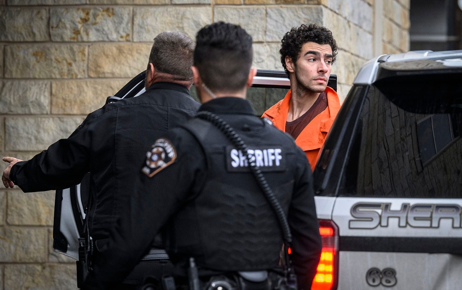 Suspect charged with homicide in UnitedHealthcare CEO’s killing hires distinguished New York lawyer