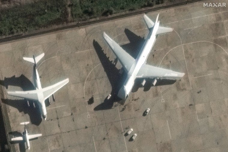 Images seem to indicate Russia dismantling army tools in Syria