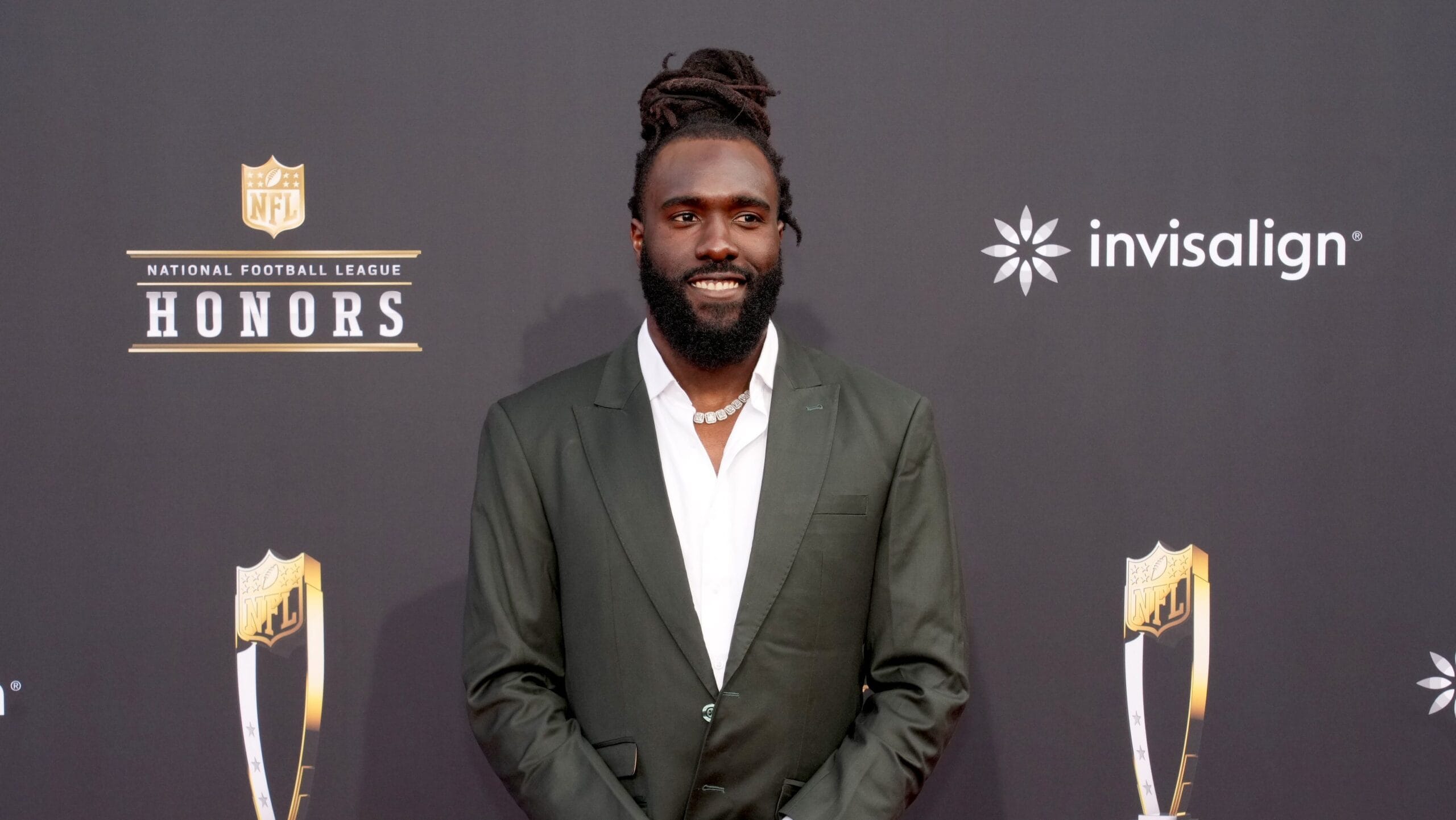 Is De’Vondre Campbell Getting Fired From the 49ers? Contract Details – Hollywood Life