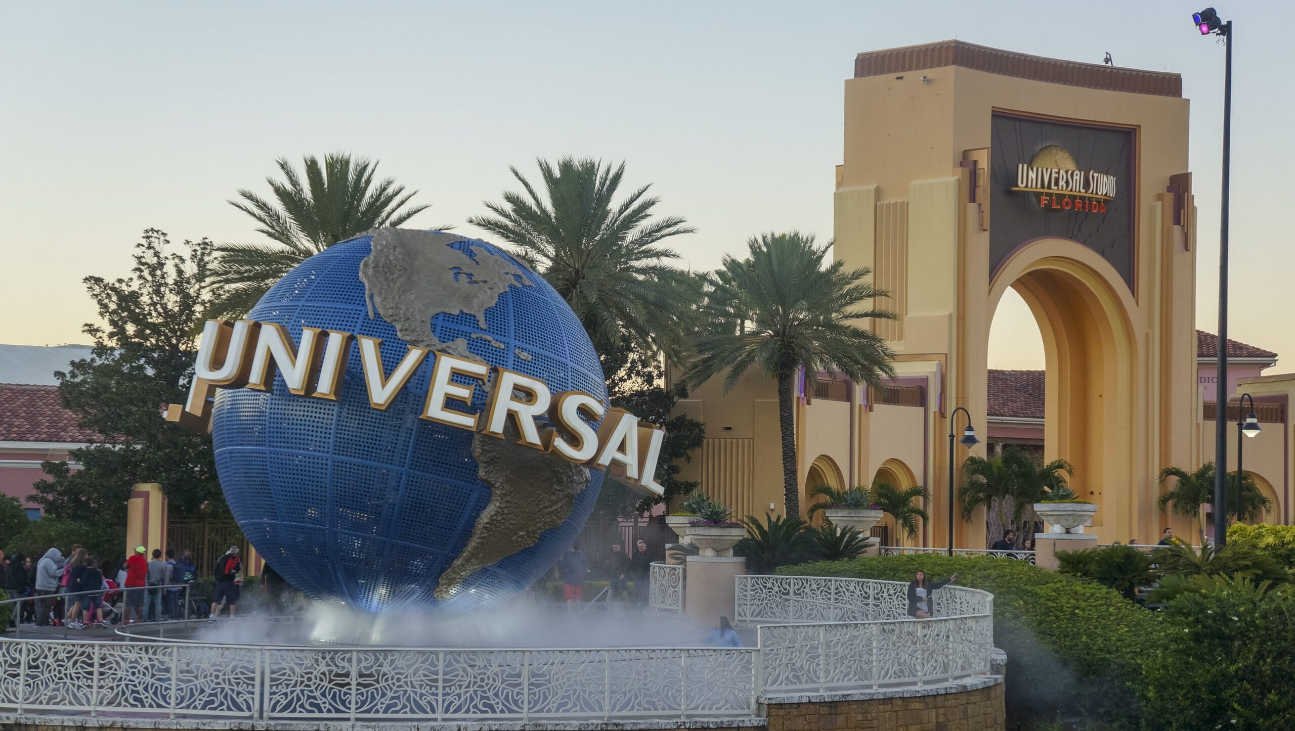Maximizing Your Budget for a Universal Orlando Adventure in 2025 – Hollywood Life