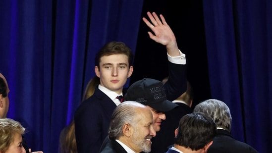 Barron Trump ‘may very well be a superb match’ for this Tom Cruise daughter as ‘she is aware of tips on how to…’