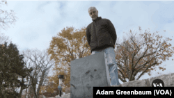 At America’s oldest pet cemetery, people spend eternity with devoted companions