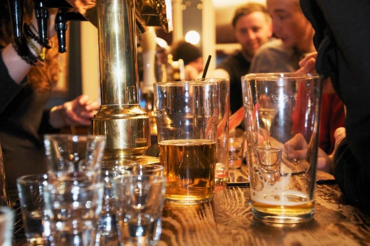 Putting a most cancers warning on alcohol is overdue, medical doctors say