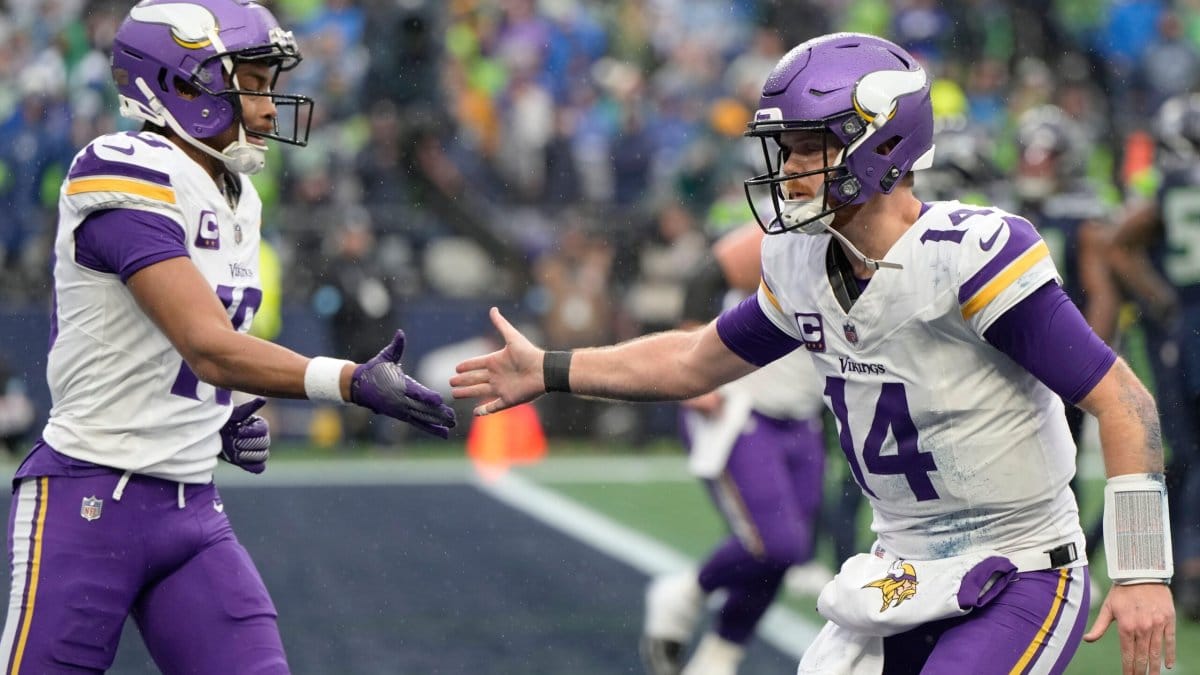 Top begins, sits and sleepers in fantasy soccer and DFS for Week 18