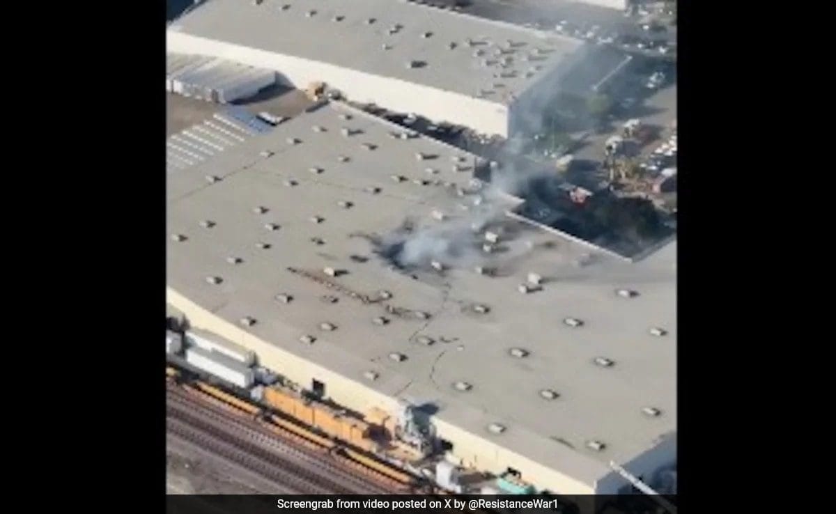 Plane Crashes Into California Building, Smoke Billows From Huge Hole