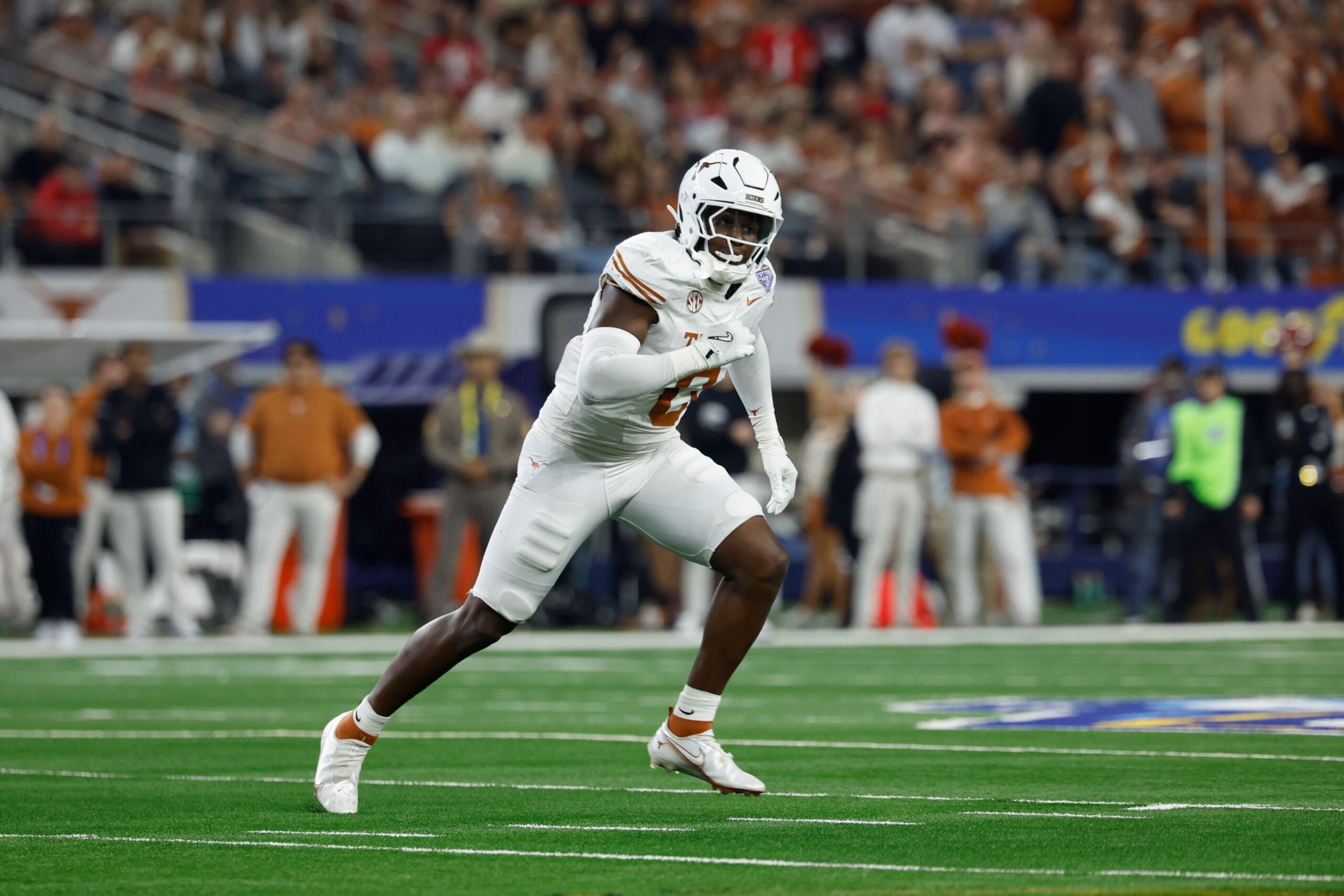 Top 10 returning linebackers getting into the 2025 season