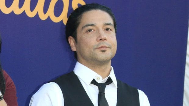 Who Is Chris Pérez? 5 Things About Selena Quintanilla’s Husband – Hollywood Life
