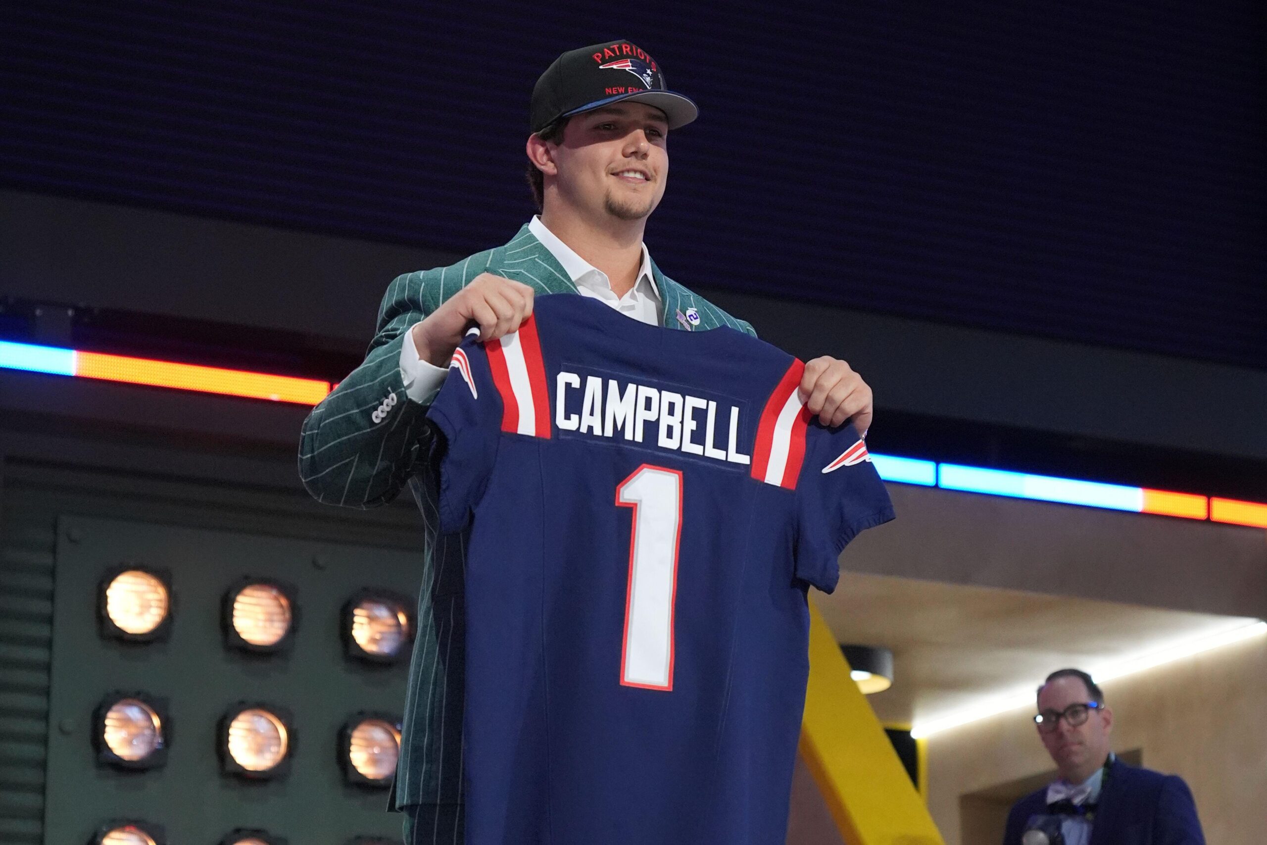 Teams that set their quarterbacks up for fulfillment