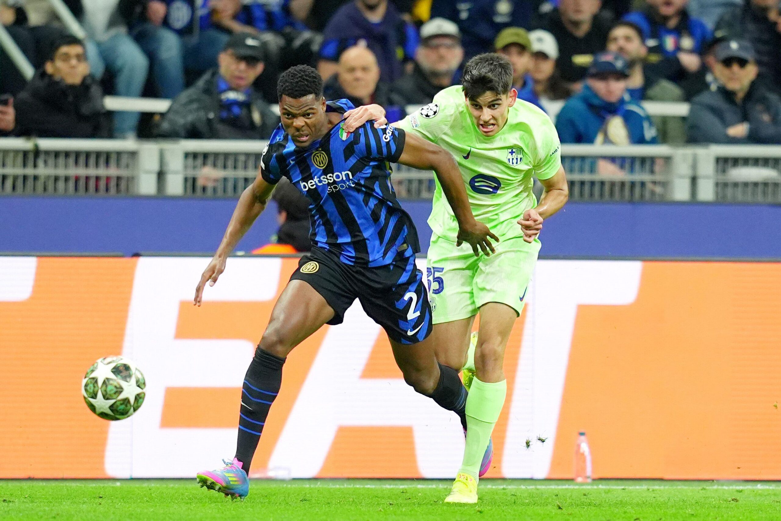 Wolves Want To Sign Barcelona Star Favured By Hansi Flick
