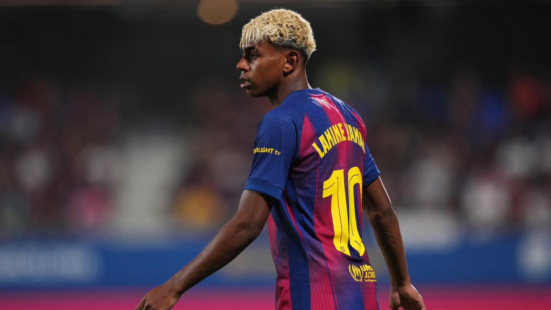 Barcelona Sign off on medalson with 5-0 as rout